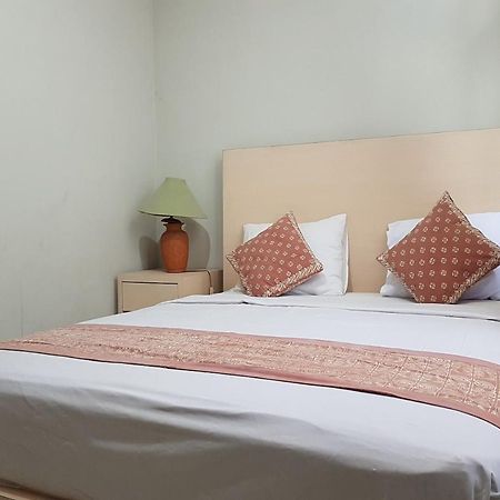Oyo 3819 Hotel Winotosastro Yogyakarta Exteriör bild