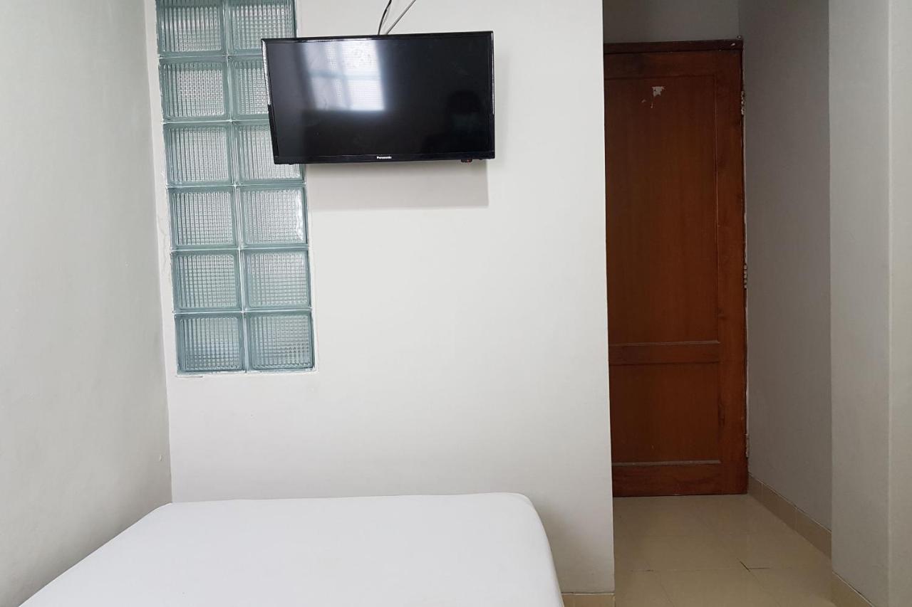 Oyo 3819 Hotel Winotosastro Yogyakarta Exteriör bild